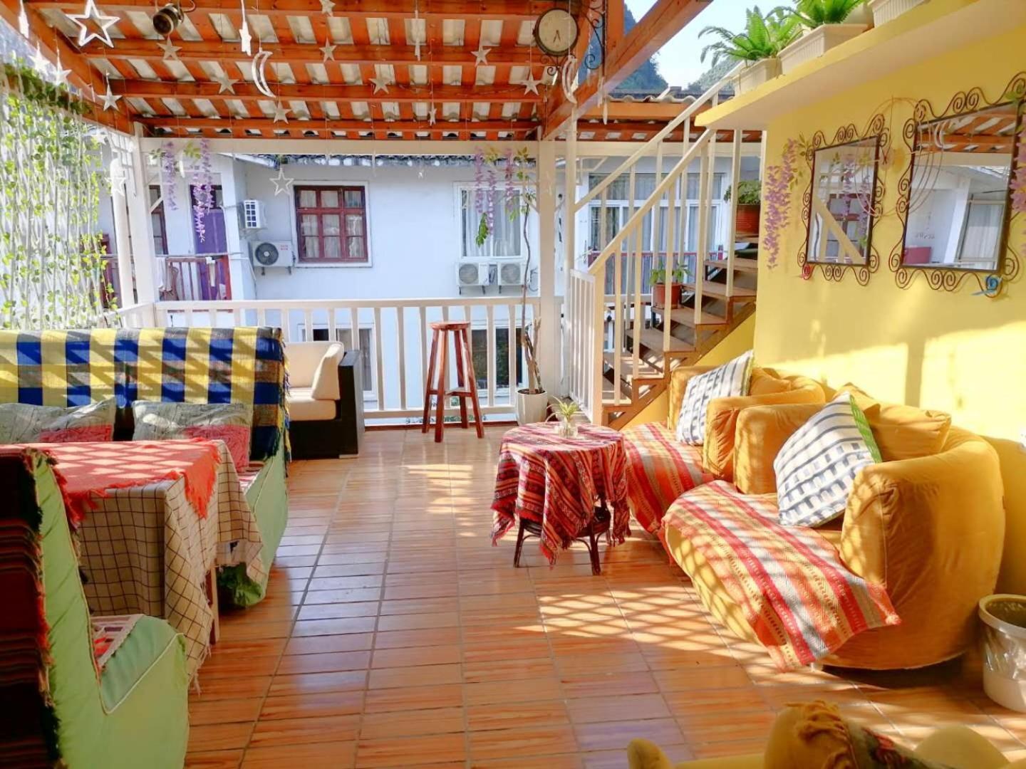 יאנג שואו Lazzy Inn מראה חיצוני תמונה